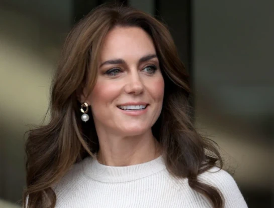 Kate Middleton nos inspira con un look sastrero en el color más trendy del otoño 2025