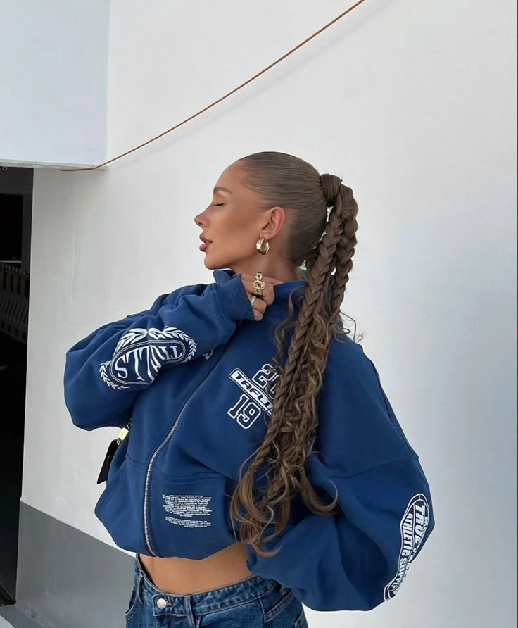 Medusa ponytail, el peinado furor en la Gen-Z (que aman las famosas)