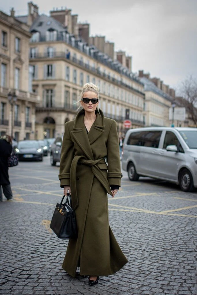 Pampita confirma cuál es el abrigo más chic del 2025