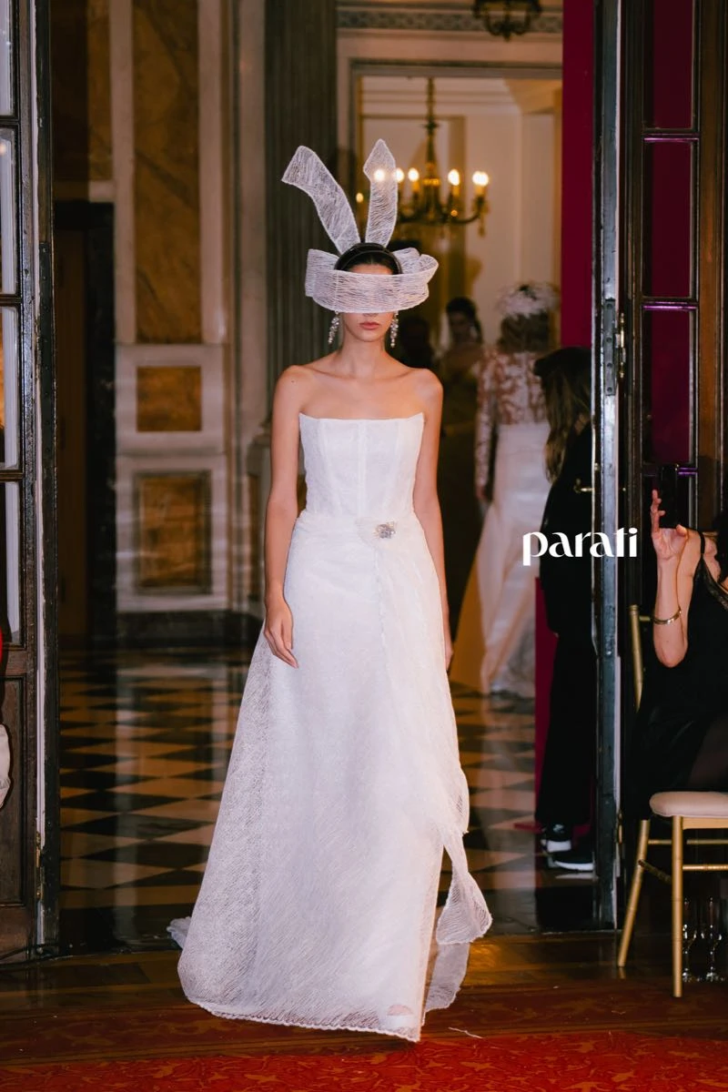 Desfile de Laurencio Adot en la edición 2025 del Bridal Runway Latam.