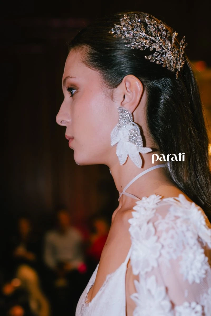 Desfile de Laurencio Adot en la edición 2025 del Bridal Runway Latam.