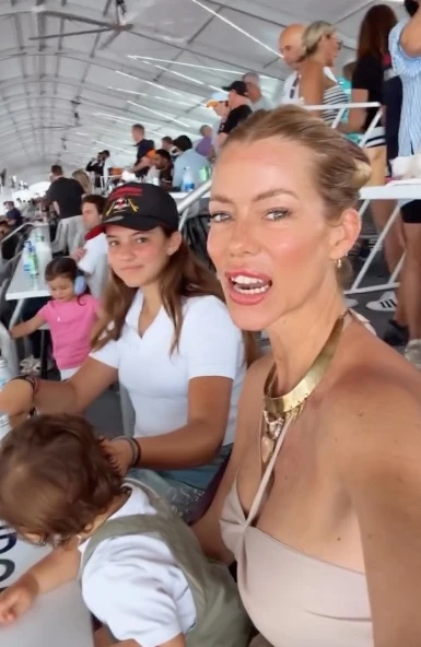 Nicole Neumann junto a Sienna y Cruz Urcera. Fotos: IG.