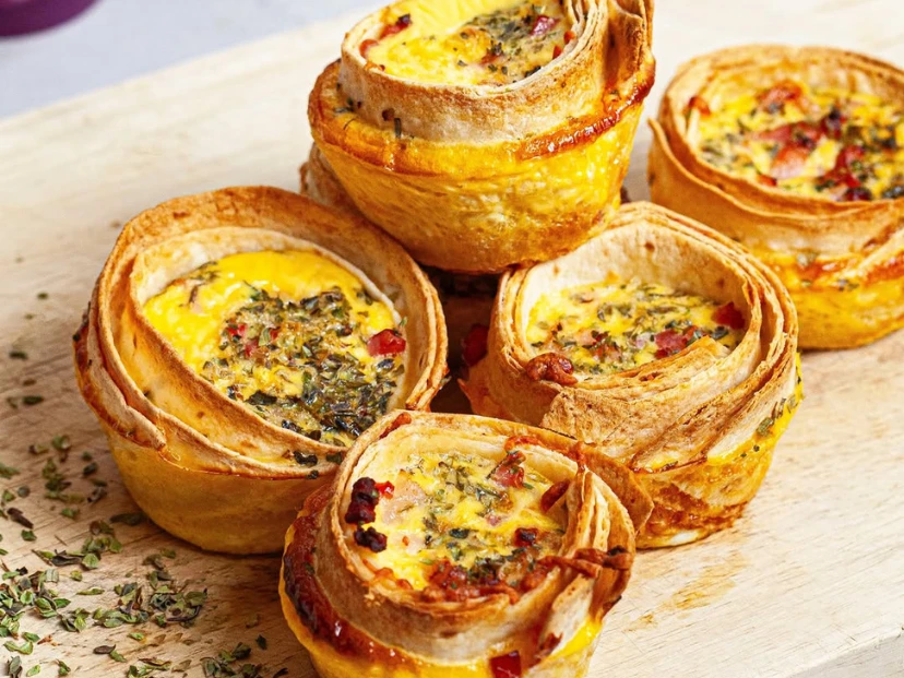 Tortitas de jamón y queso express: la receta versátil para el finde