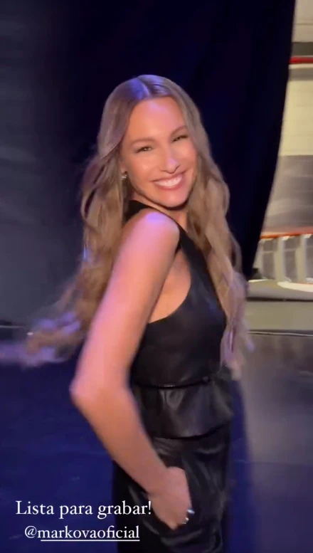 pampita look total black 