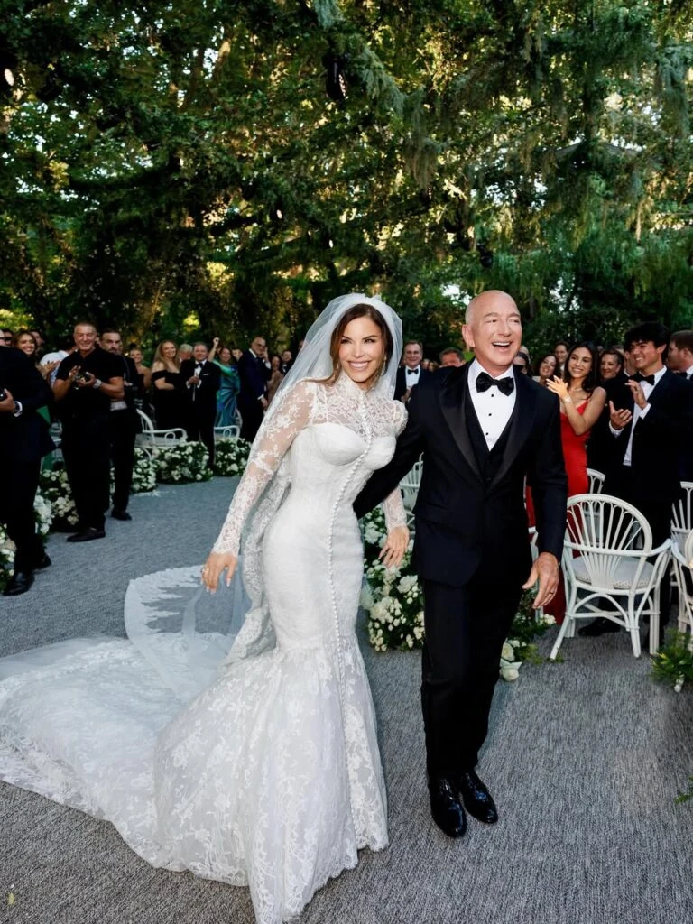 Lauren Sánchez y Jeff Bezos recién casados.