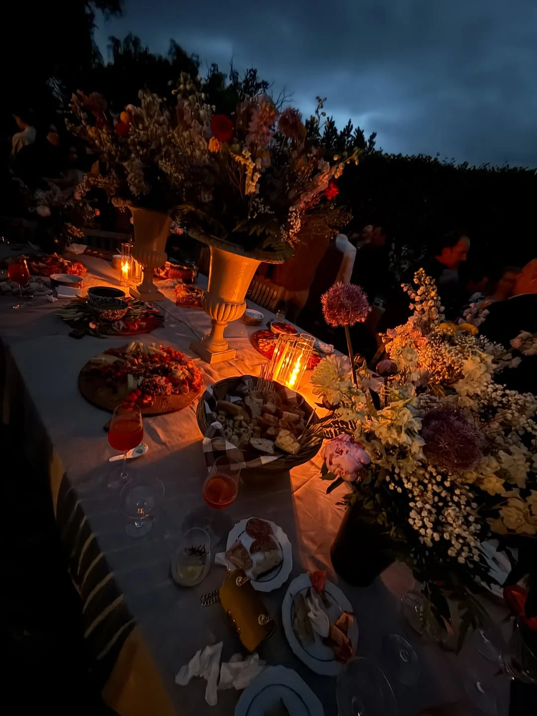 Las fotos de la fiesta de Martín Pepa, el novio de Pampita