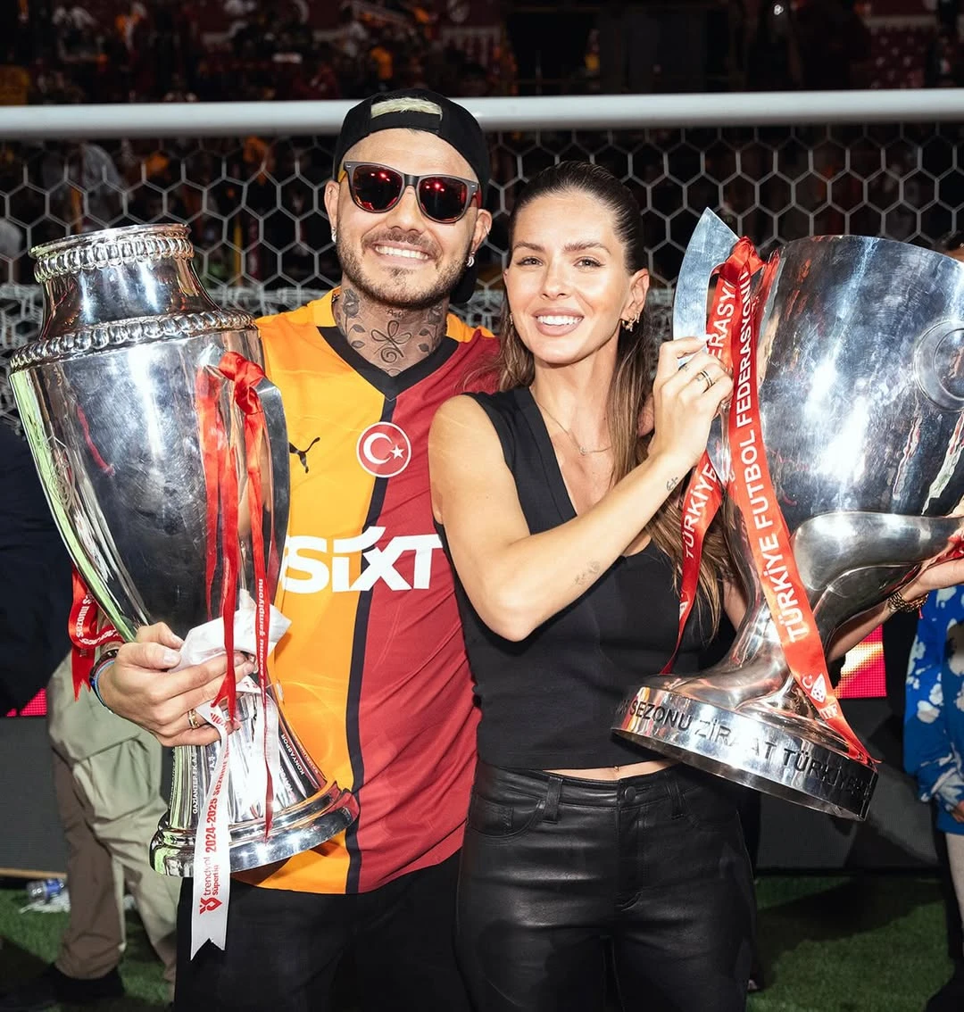 La China y Mauro en el partido despedida de Fernando Muslera, donde fueron ovacionados