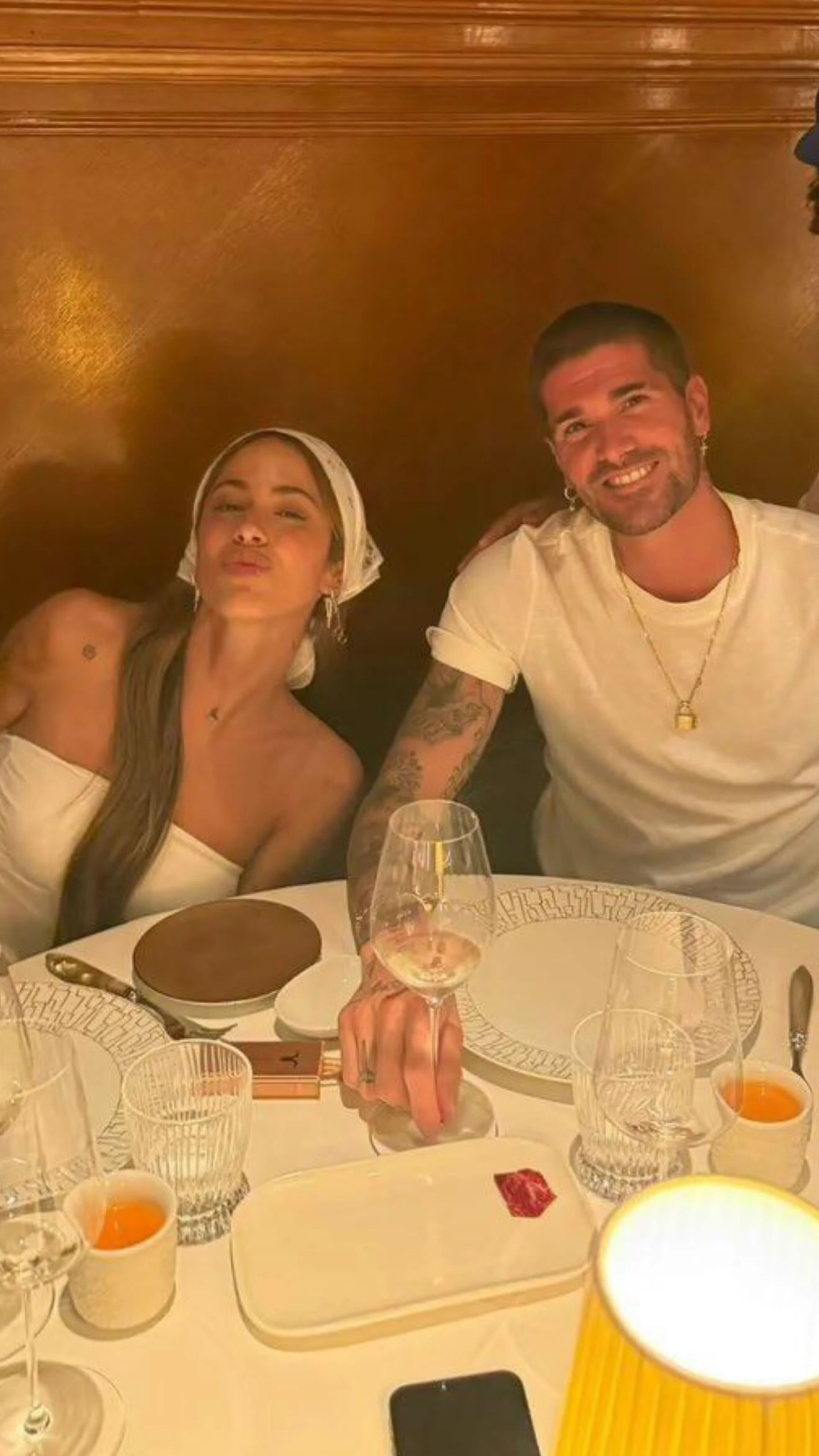 Tini Stoessel sumó a su look el accesorio fashionista que será tendencia en el verano 2026