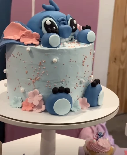 Las fotos del cumpleaños número 8 de Alma, la hija de Mariano Martínez y Camila Cavallo