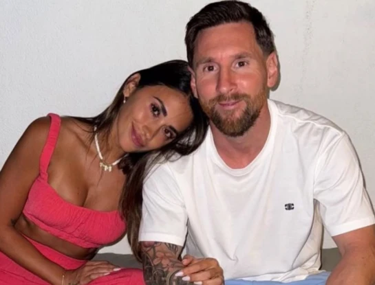 Antonela Roccuzzo sorprendió a Messi por su cumple 38 con una torta muy especial