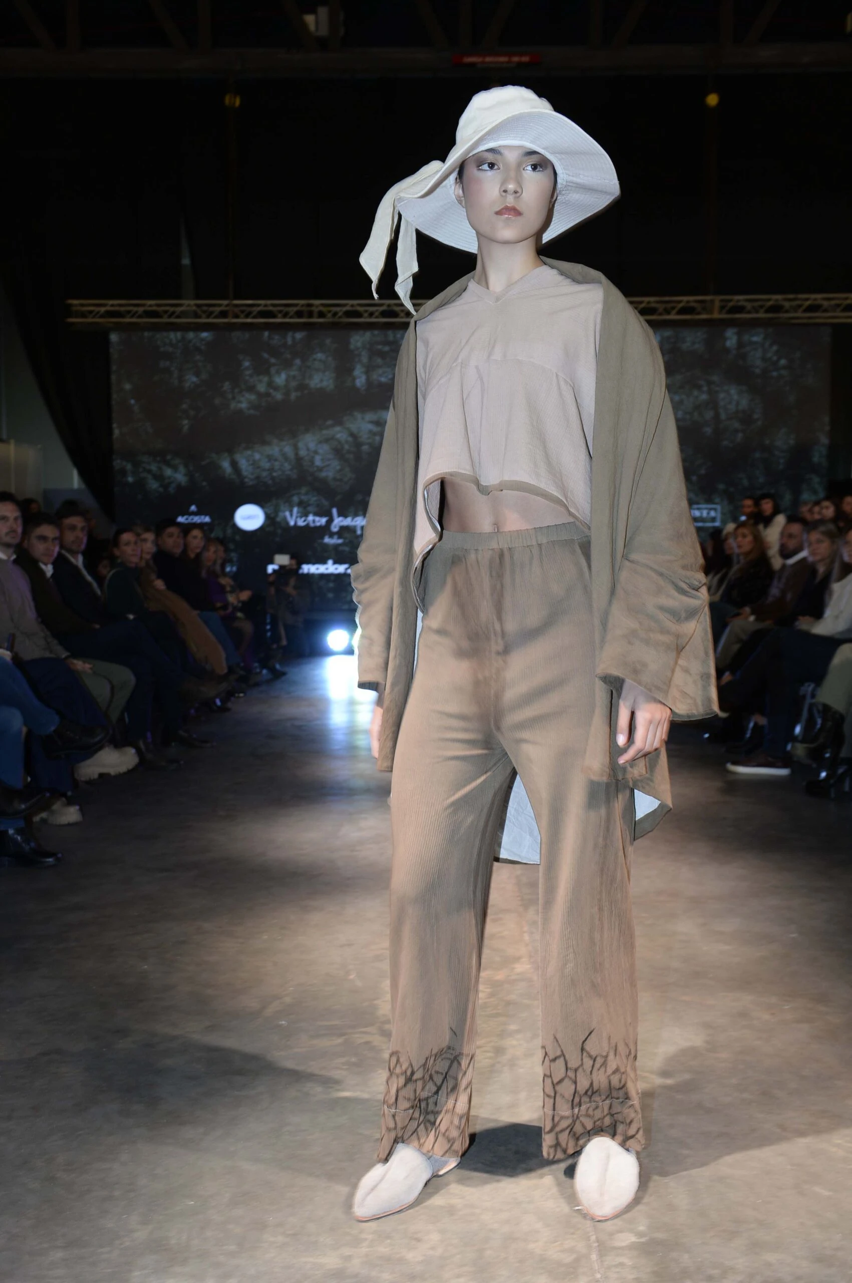 Desfile de Chacú en Puro Diseño Raíces Chaco