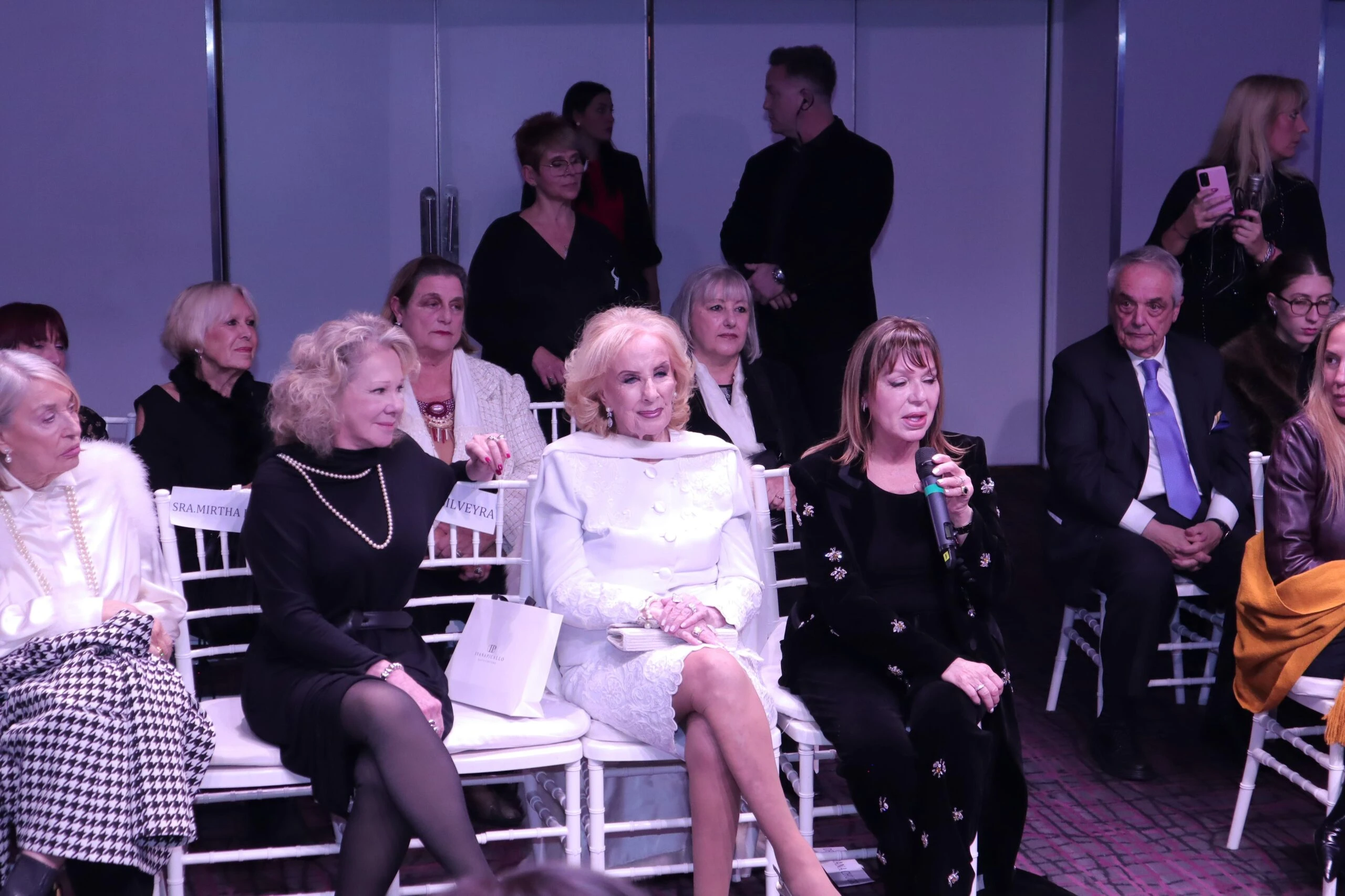 Hospital Rivadavia

evento solidario 2025

High Tea Sofitel

Mirtha Legrand desfile

famosos en evento benéfico

moda argentina

Diana Chugri

looks de famosos

desfile a beneficio

Maternidad Peralta Ramos