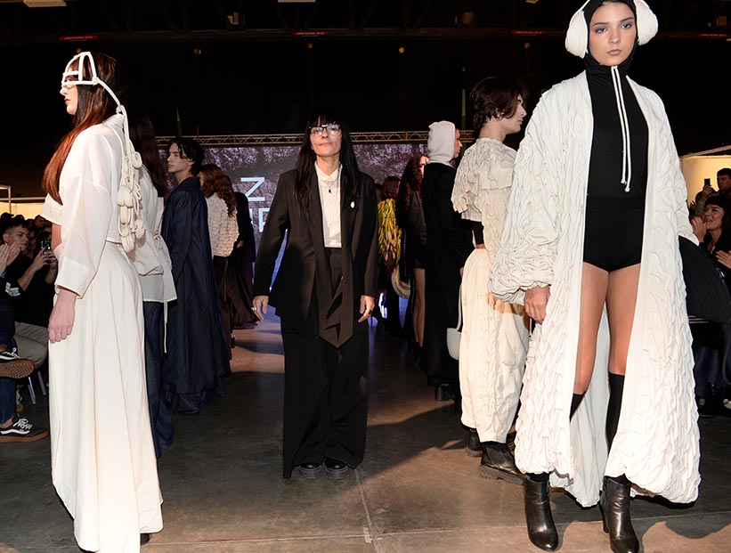 Puro Diseño Raíces: Liza Knezovich, la diseñadora chaqueña que emociona con sus prendas hechas puntada a puntada