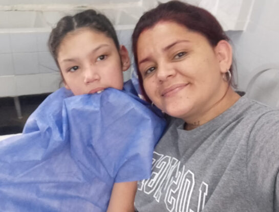 La historia de Luana: tiene parálisis cerebral y sueña con caminar por primera vez a los 14 años