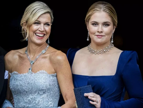 Máxima y la princesa Amalia apostaron por looks monocolor y se consagraron en elegancia