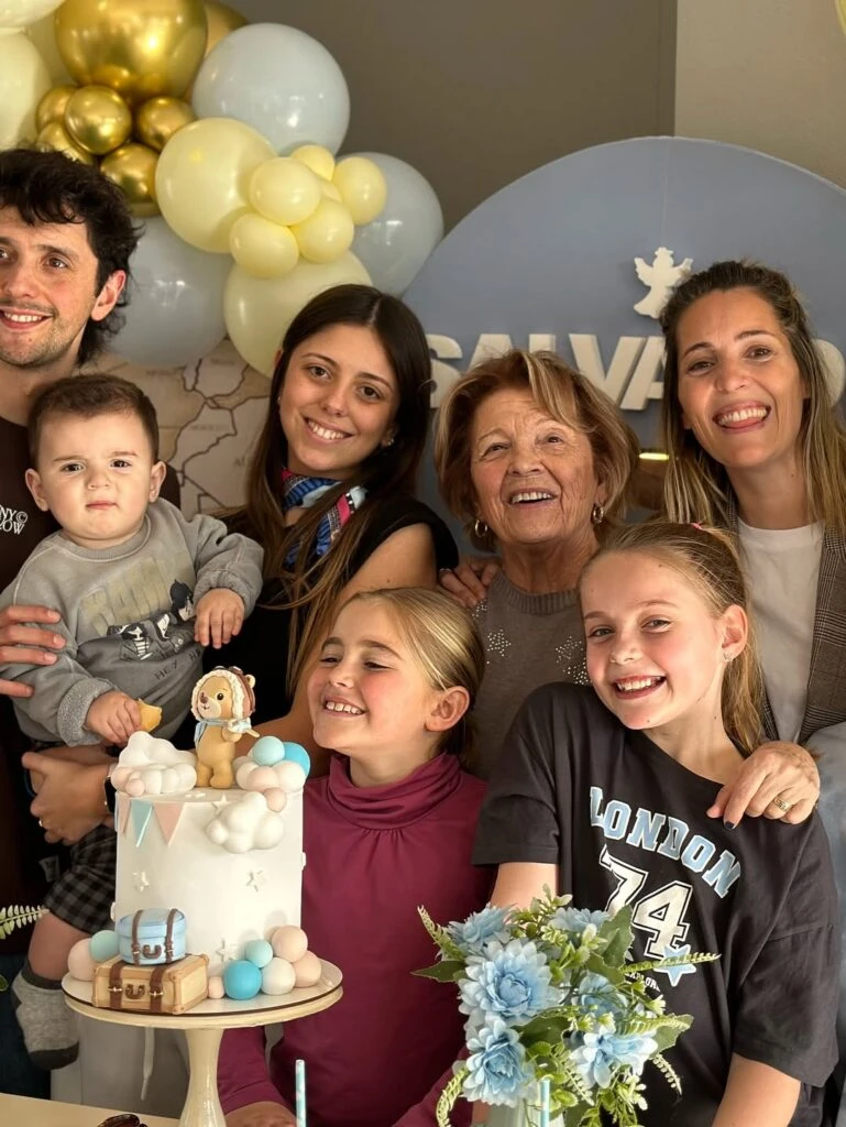 La torta también tenía ositos. Foto: IG