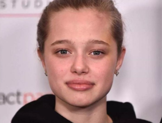 Tras haberse mostrado en público con su supuesta novia, Shiloh Jolie toma una nueva decisión con respecto a su identidad