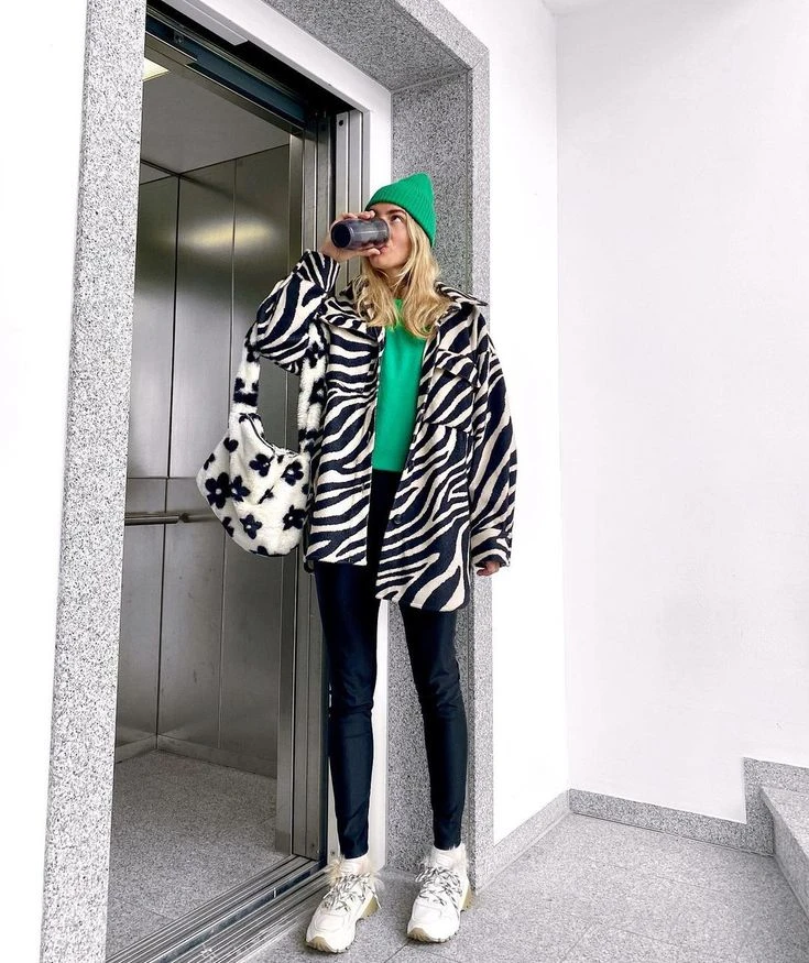 Es divertido para combinar con colores vivios.