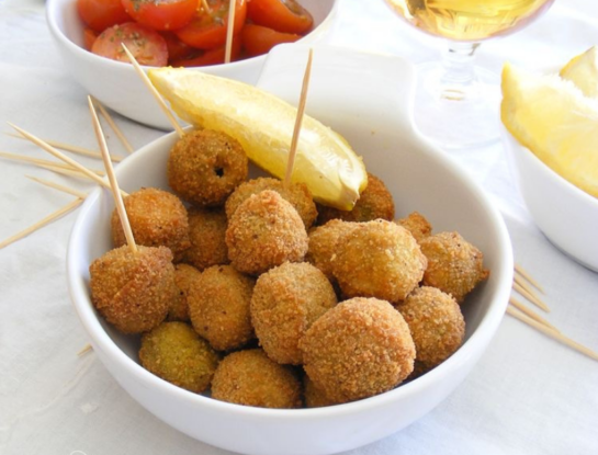 Aceitunas fritas: una opción distinta para sumar a la picada