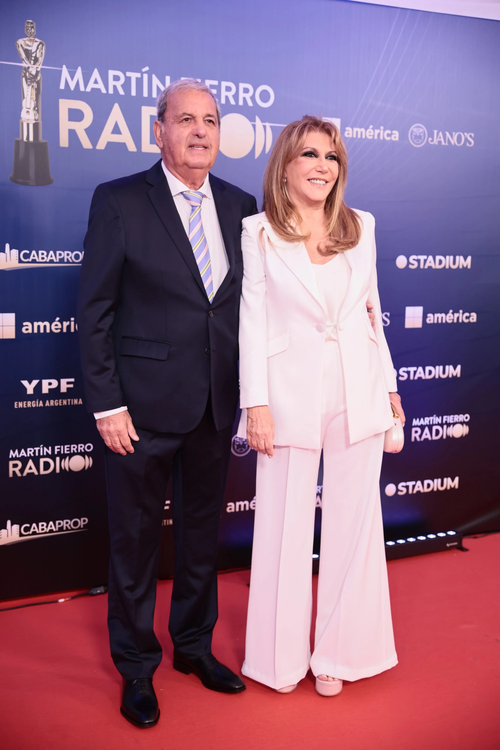 Cecilia Laratro y Chiche Almozny