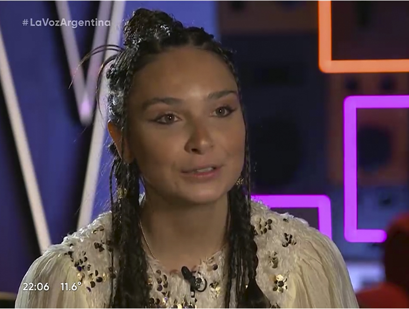 Quién es Clara Tapia, la hija del Chino Tapia que deslumbró en La Voz y emocionó con su historia familiar