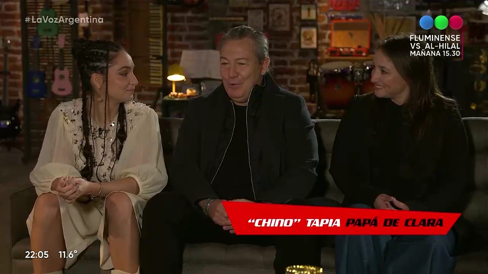 Clara con su papá, el Chino Tapia