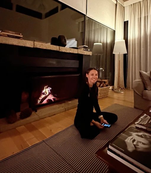 Pampita viajó al sur con sus hijos y amigas