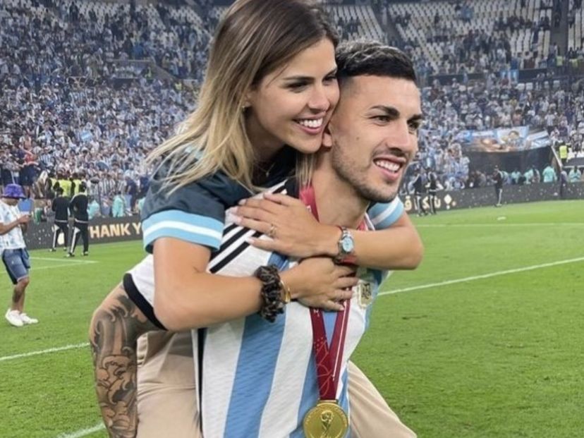 La historia de amor de Leandro Paredes y Camila Galante
