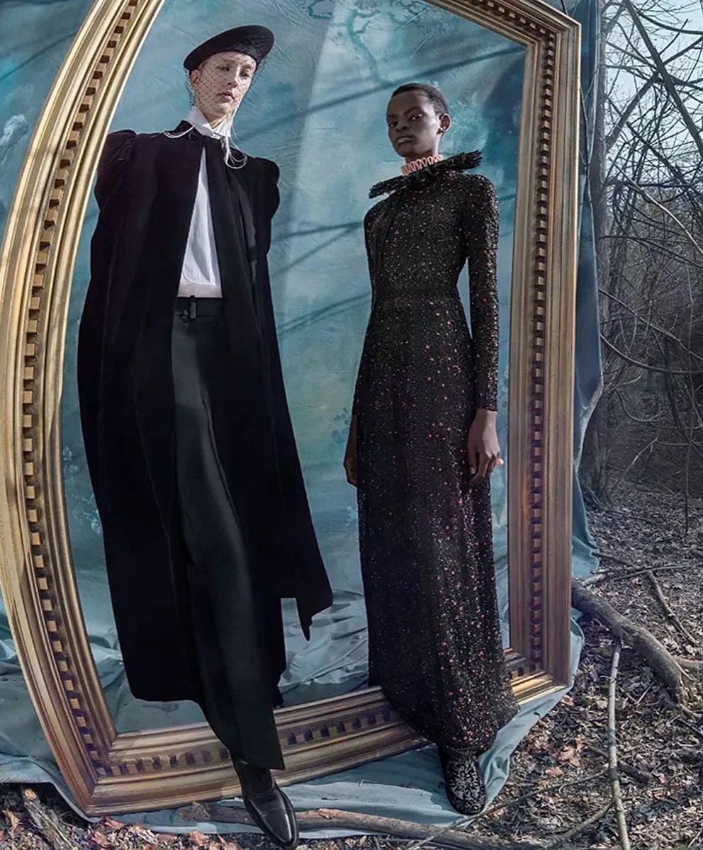 La casa de lujo Dior lanzó su campaña de prêt-à-porter otoño invierno 2025.26, realizada en el interior de la casa histórica de Hatfield en Angleterre.