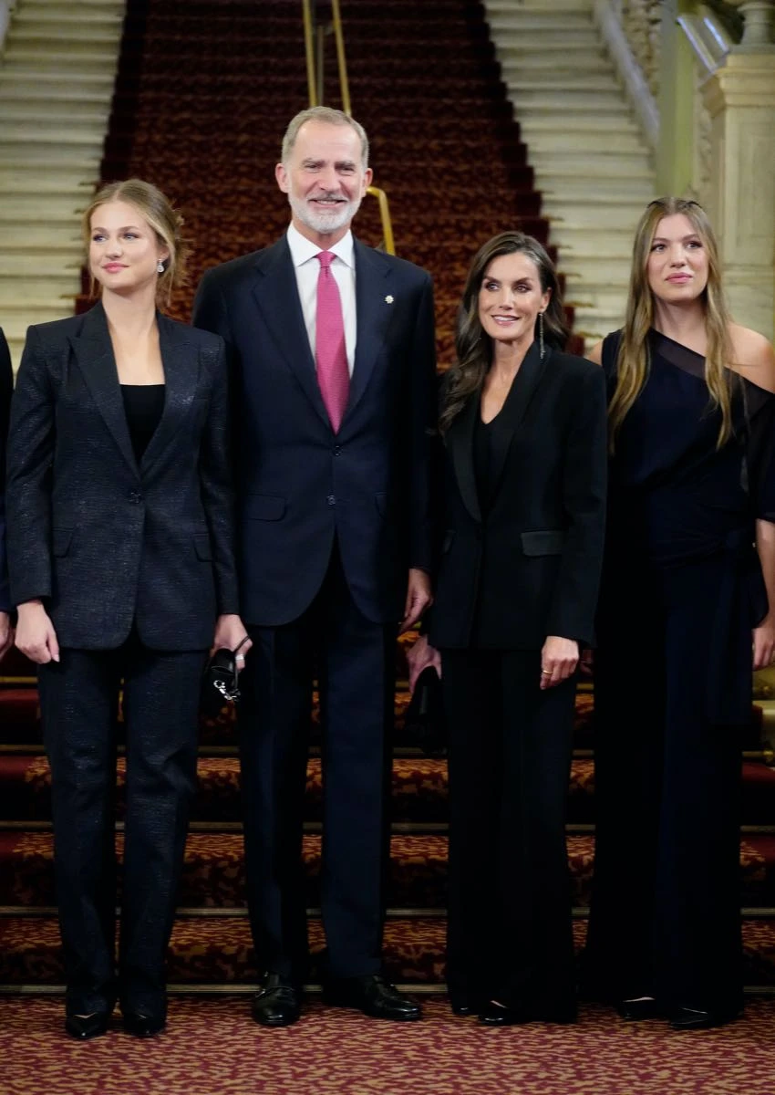 Impecables los looks de la familia real.