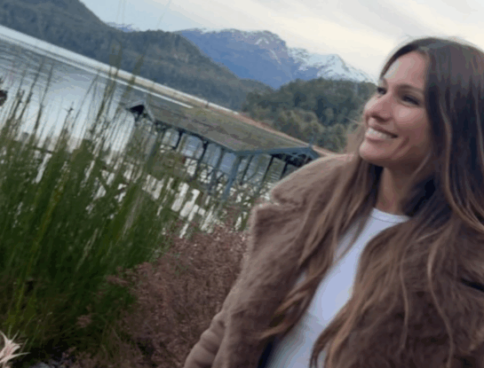 Los looks de invierno de Pampita en marrón, el color más trendy de la temporada