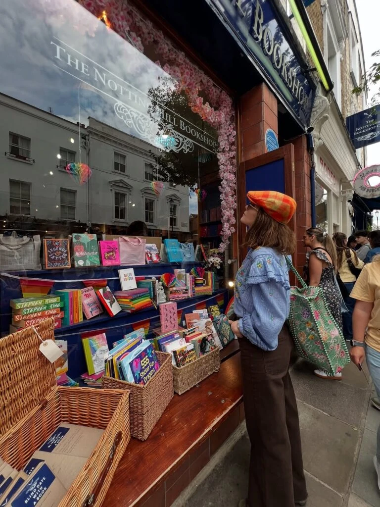 Natalia Oreiro llevó un look boho chic para pasear por Londres
