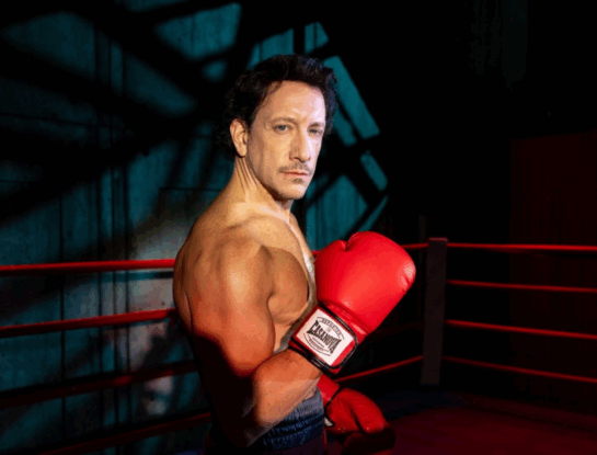 Qué le pasó a Nico Vázquez y por qué suspendió su obra teatral