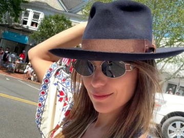 Pampita participó de un desfile por el 4 de julio con un look boho chic alusivo