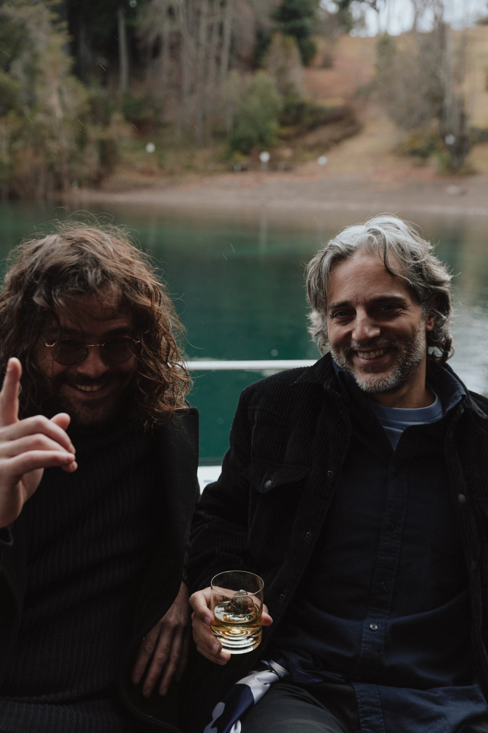 Peter Lanzani y Joaquín Furriel.