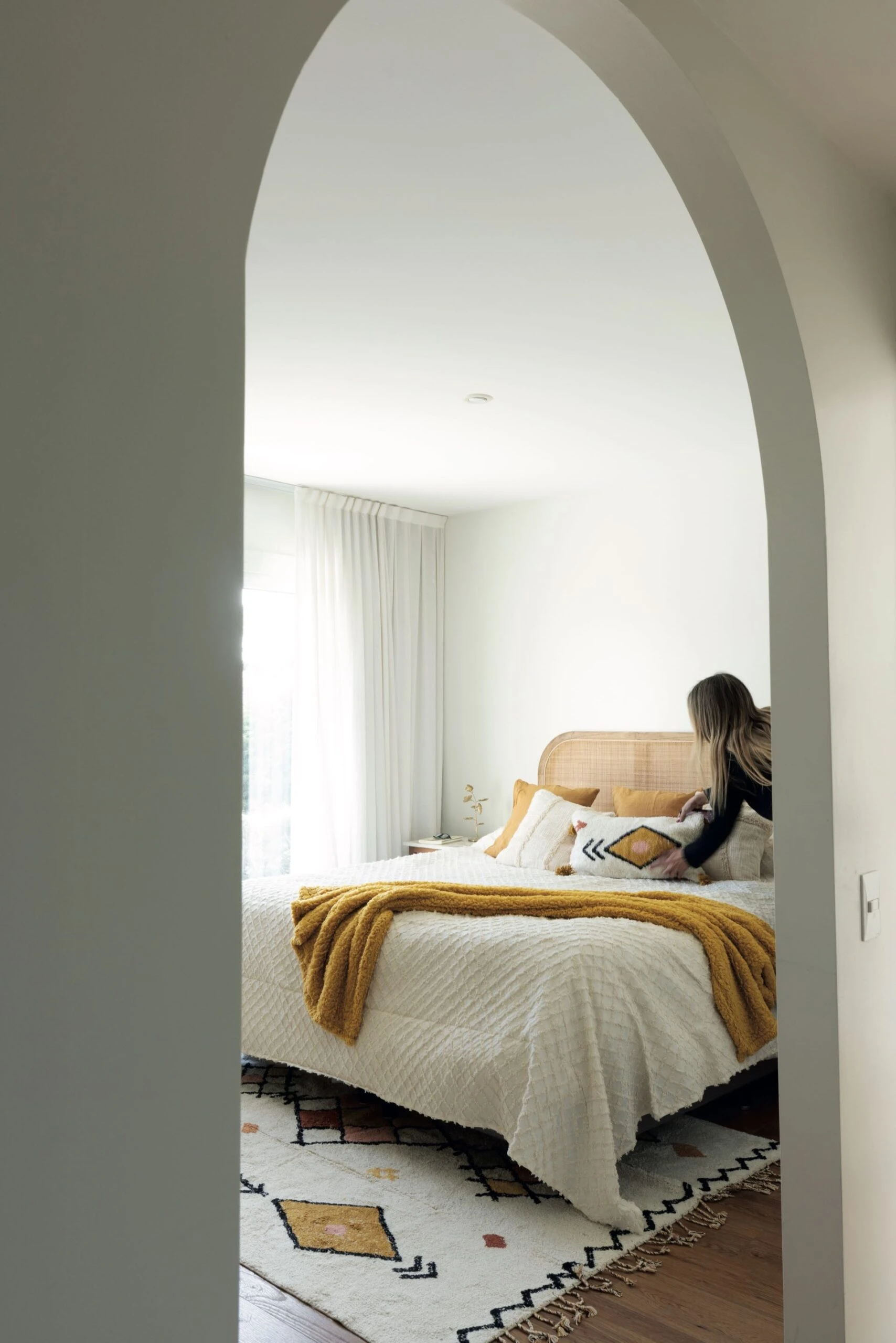 El principal está precedido por una arcada que se mantuvo sin reformar.