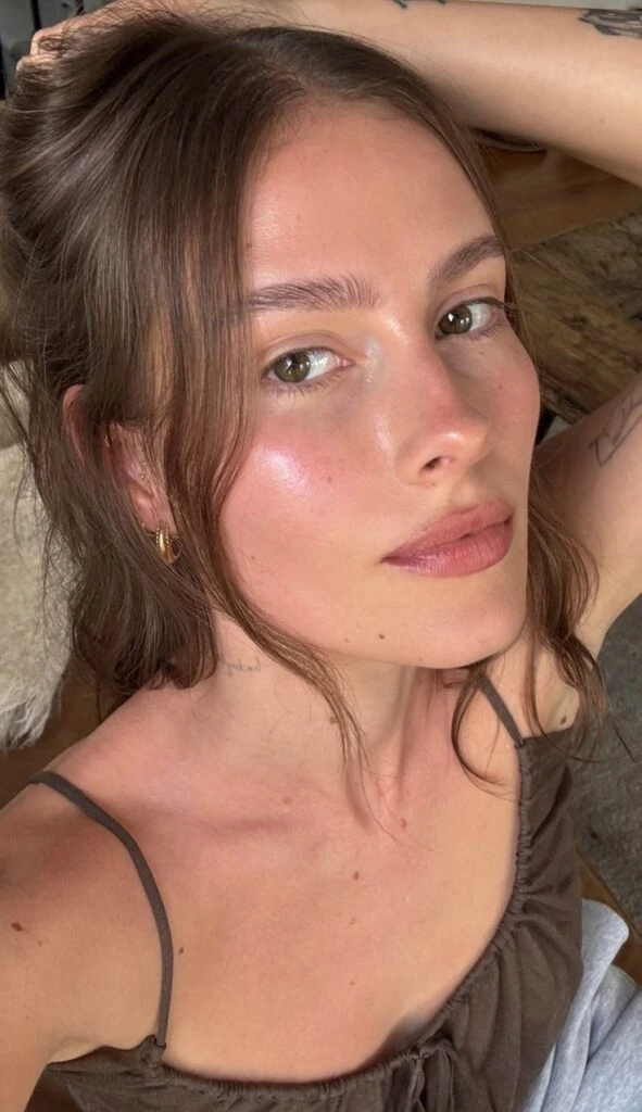 Bronceador vs. contorno: diferencias y trucos para aplicarlos como una experta