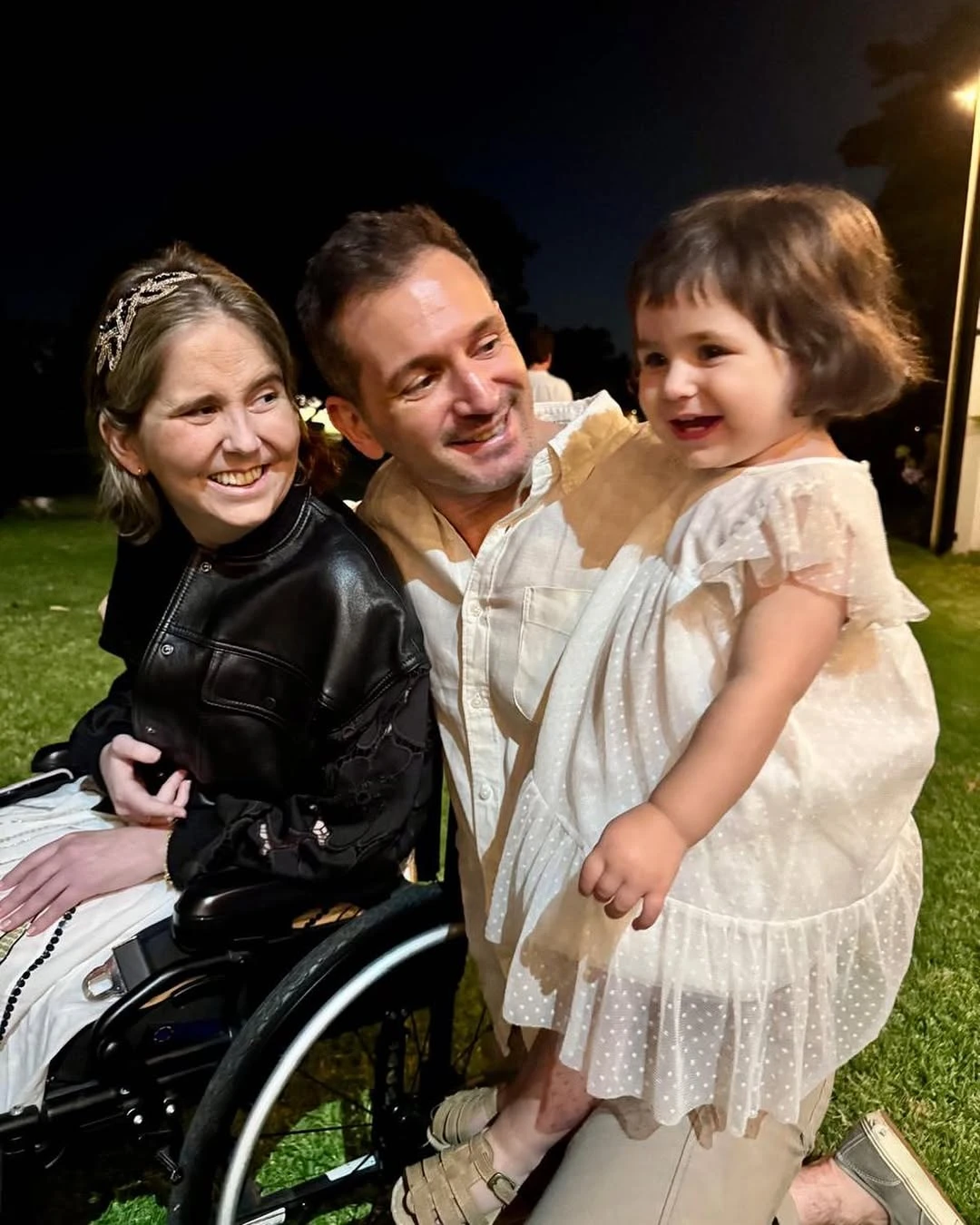 Rochi Sporleder con su hija y su esposo, Santi