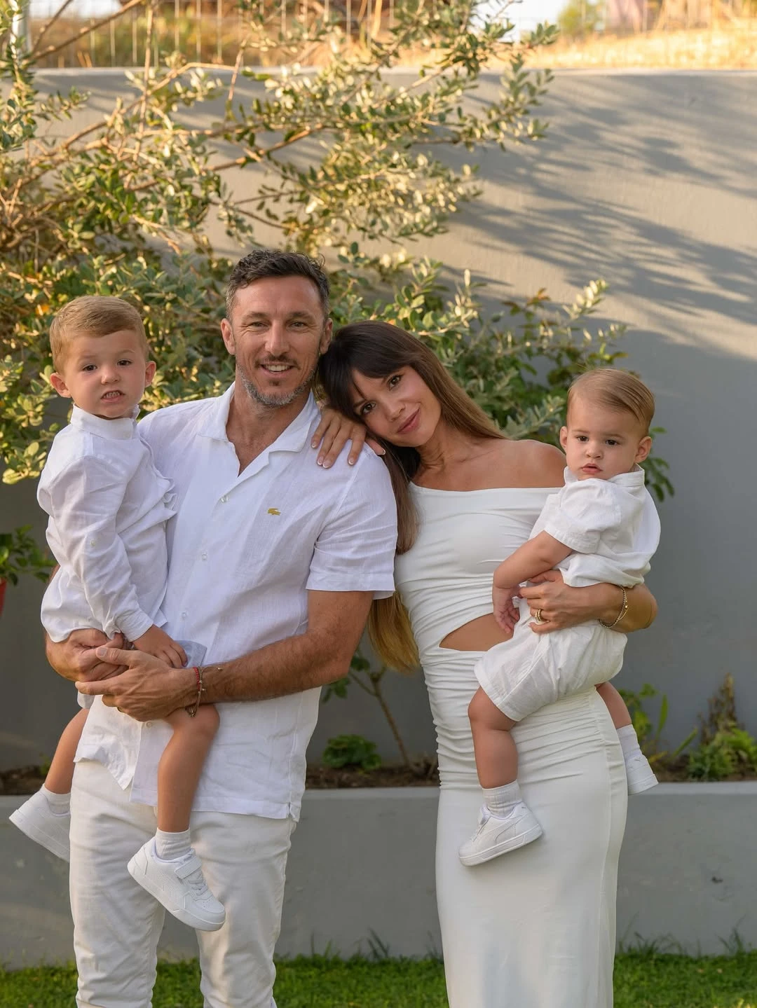 Pico Mónaco y Diana Arnopoulos celebraron el bautismo de su hijo en Grecia