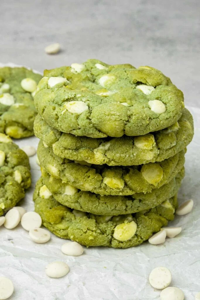 Cookies de matcha con chocolate blanco: una receta perfecta para una tarde de lluvia

