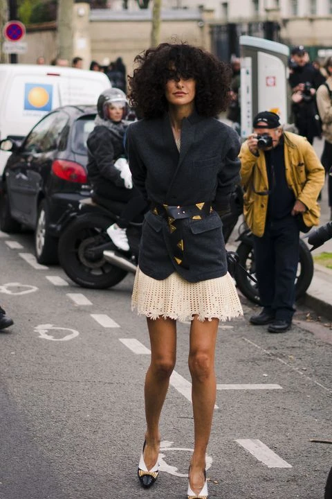 9 looks de media estación con las tendencias del street style europeo