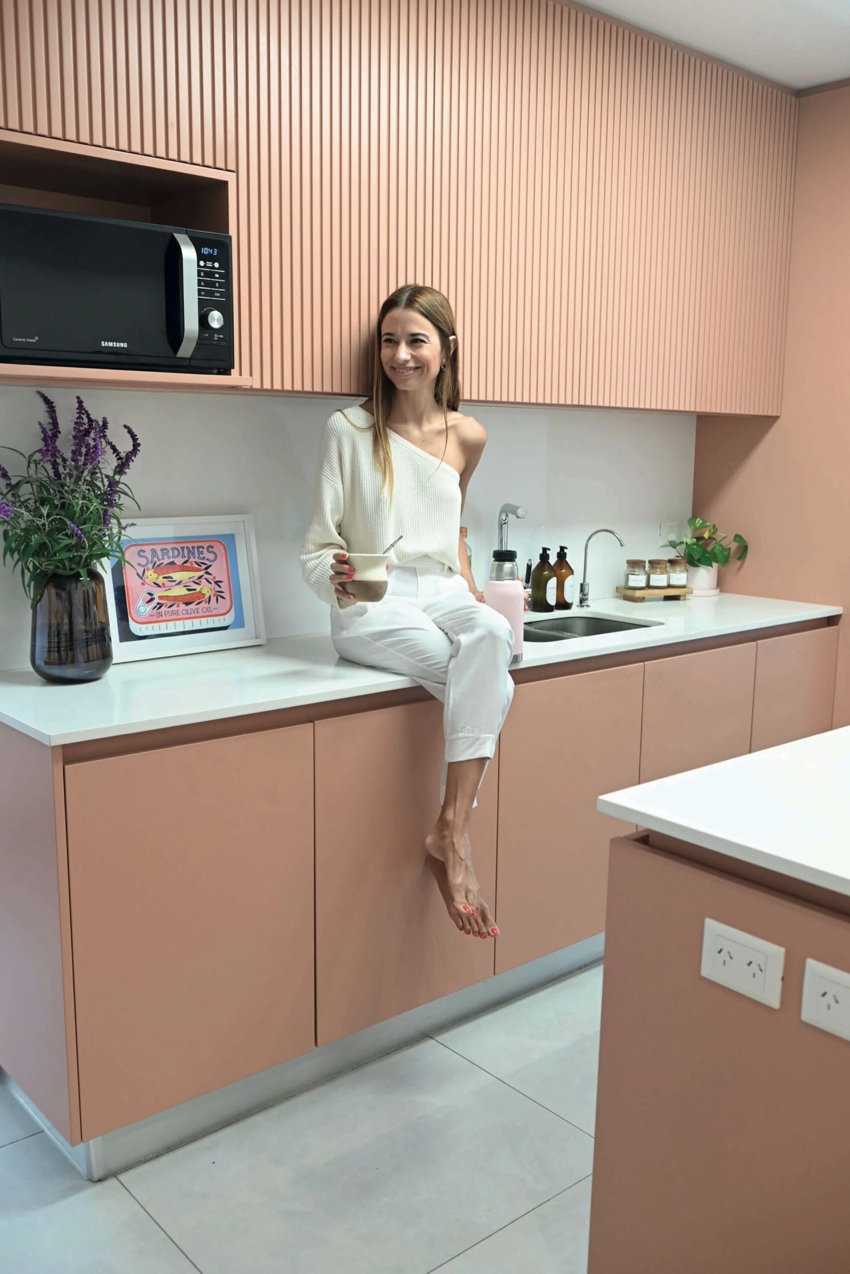 Mery Meitin quería vivir la vida en la cocina en rosa.  