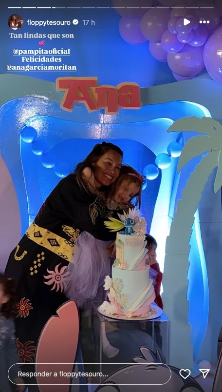 El look boho chic de Pampita en el cumple de Anita