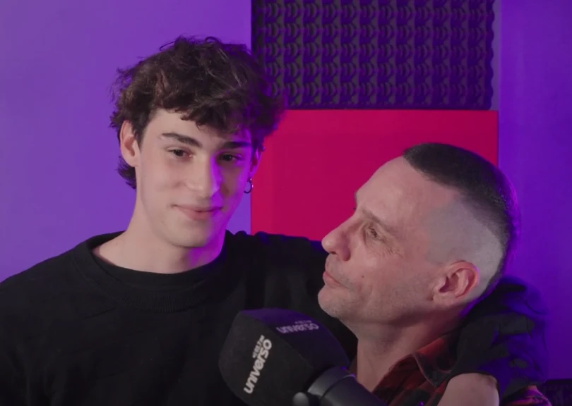 Gonzalo Valenzuela y su hijo Silvestre en el podcast donde hablaron de la epilepsia.