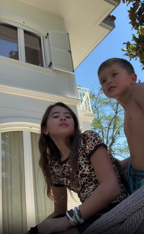 La China Suárez mostró imágenes inéditas de sus días en Estambul junto a sus hijos y Mauro Icardi: risas, pileta y juegos