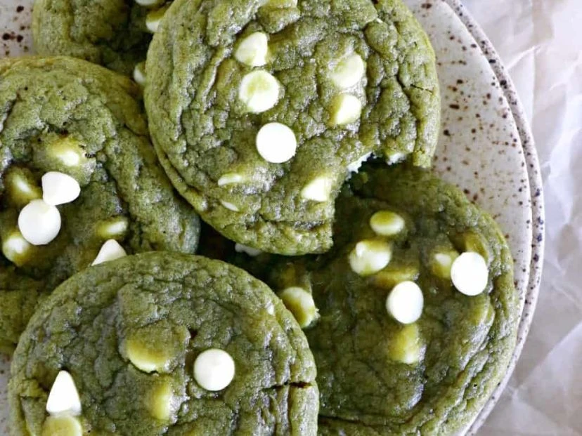 Cookies de matcha con chocolate blanco: una receta perfecta para una tarde de lluvia