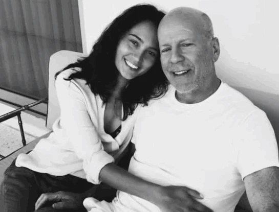 Emma Heming Willis reveló cómo sigue reconociendo a Bruce Willis y se emocionó