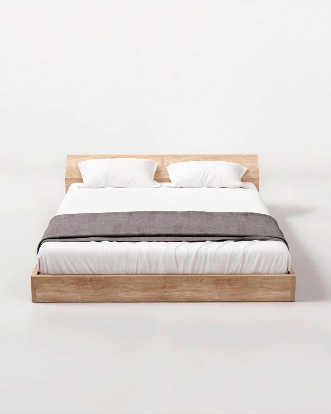 Liam de la Bedoyere nació y creció en Inglaterra y hoy vive en Essex. Tras licenciarse en Diseño de Producto en la Universidad de Bournemouth, trabajó para firmas de innovación en belleza y consultorías gastronómicas, mientras desarrollaba proyectos freelance.  

En 2021 fundó Bored Eye —un anagrama de su apellido—, un estudio especializado en muebles, iluminación y objetos cotidianos que busca “crear historias a través del diseño”