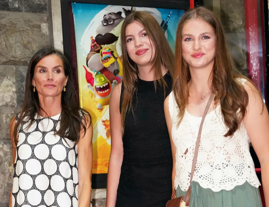 Looks de letizia y sus hijas