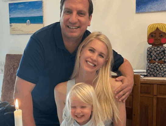 Maxi López y Daniela Christiansson enternecieron con el cumplemes de Lando en Suiza